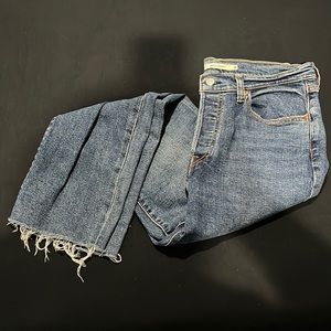 Levi’s Wedgie Straight Button Up Jeans